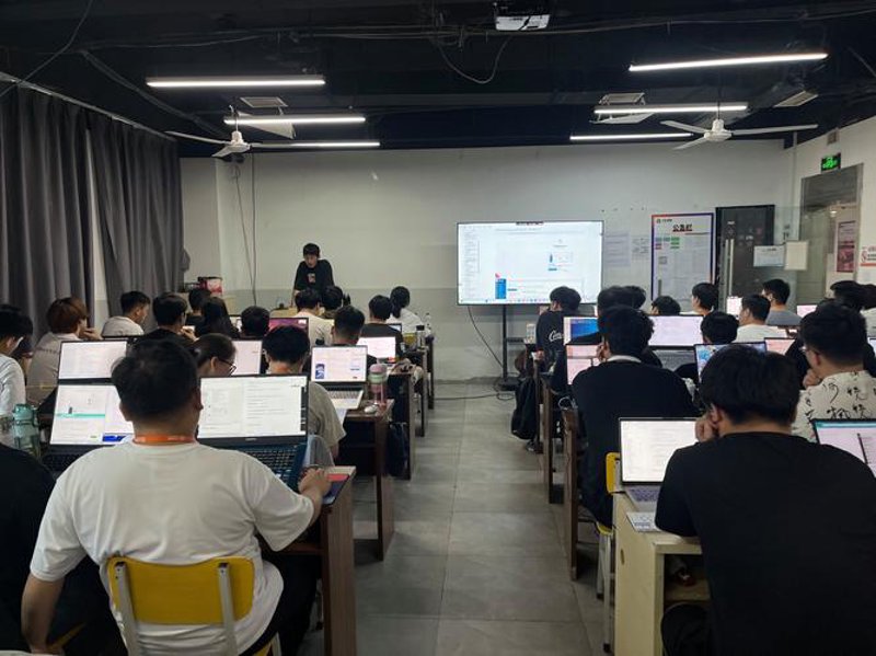 小程序定制：重构用户体验的微创新